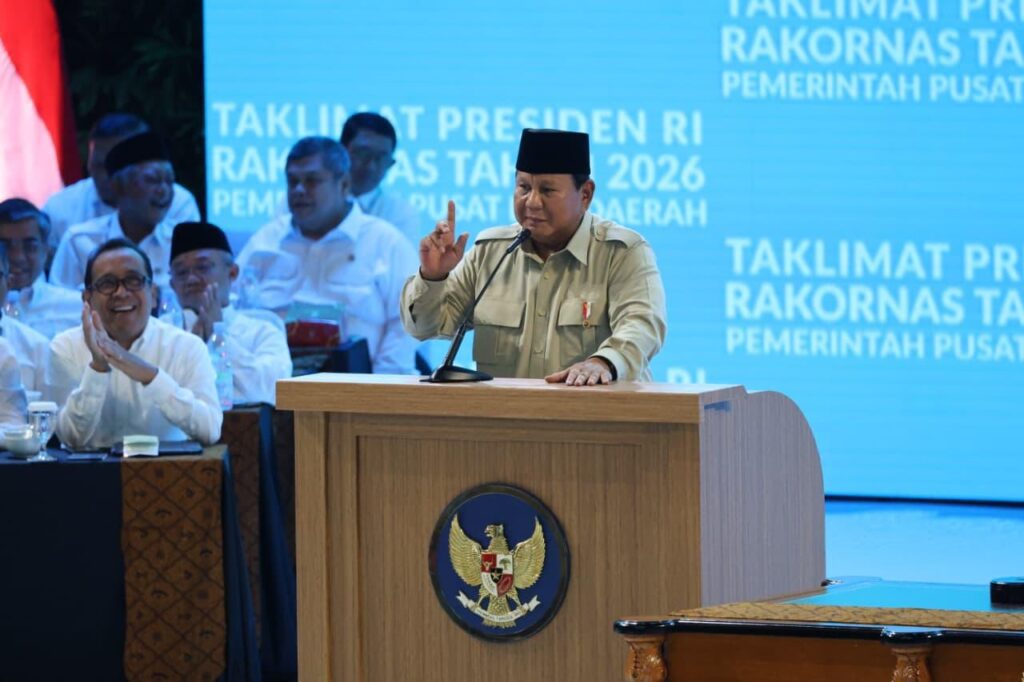 Program Gentengisasi Presiden Prabowo, Antara Peluang Ekonomi Desa dan Kritik Publik 1 Presiden Prabowo Subianto menyampaikan arahan program Gentengisasi dalam Rakornas Pemerintah Pusat dan Daerah Tahun 2026 di Sentul, Bogor