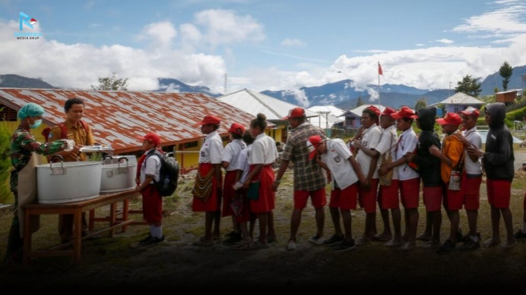Ujian Empati di Tengah Program Besar Negara: Refleksi Tragedi NTT dan Program Makan Bergizi Gratis 10 Anak-anak sekolah dasar menerima Program Makan Bergizi Gratis di wilayah Nusa Tenggara Timur